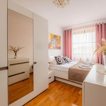 Horyzont Apartamenty- Nadmorski, Blisko Pkp I Centrum Kolobrzeg
