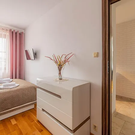 Horyzont Apartamenty- Nadmorski, Blisko Pkp I Centrum Apartment *